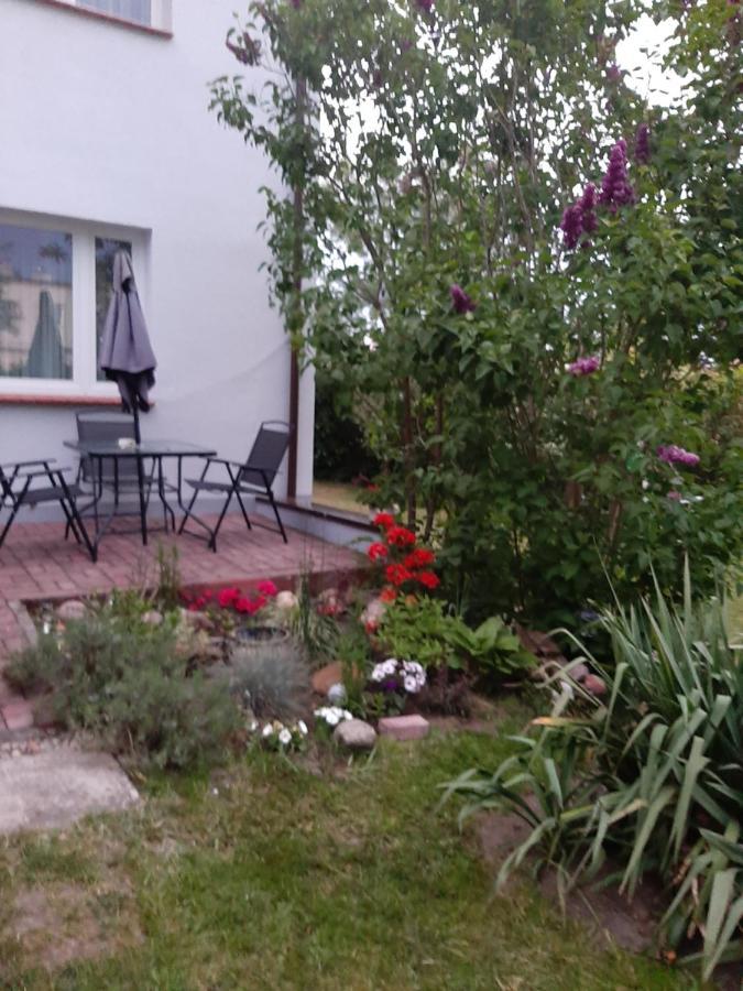 Apartament - 3 Pokojowe Dwupoziomowe Mieszkanie Z Ogrodem Krokowa Extérieur photo